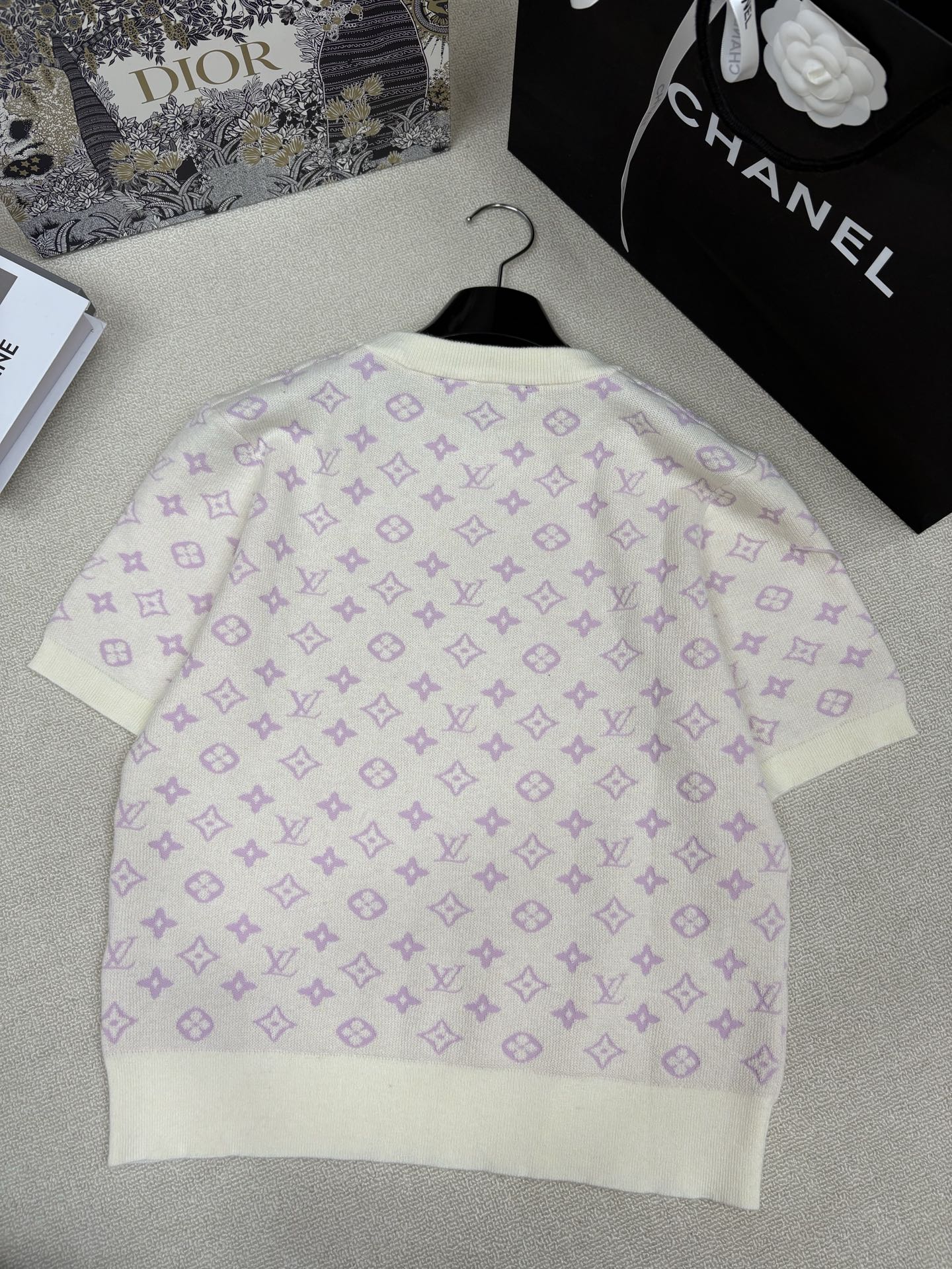 Women's short sleeves